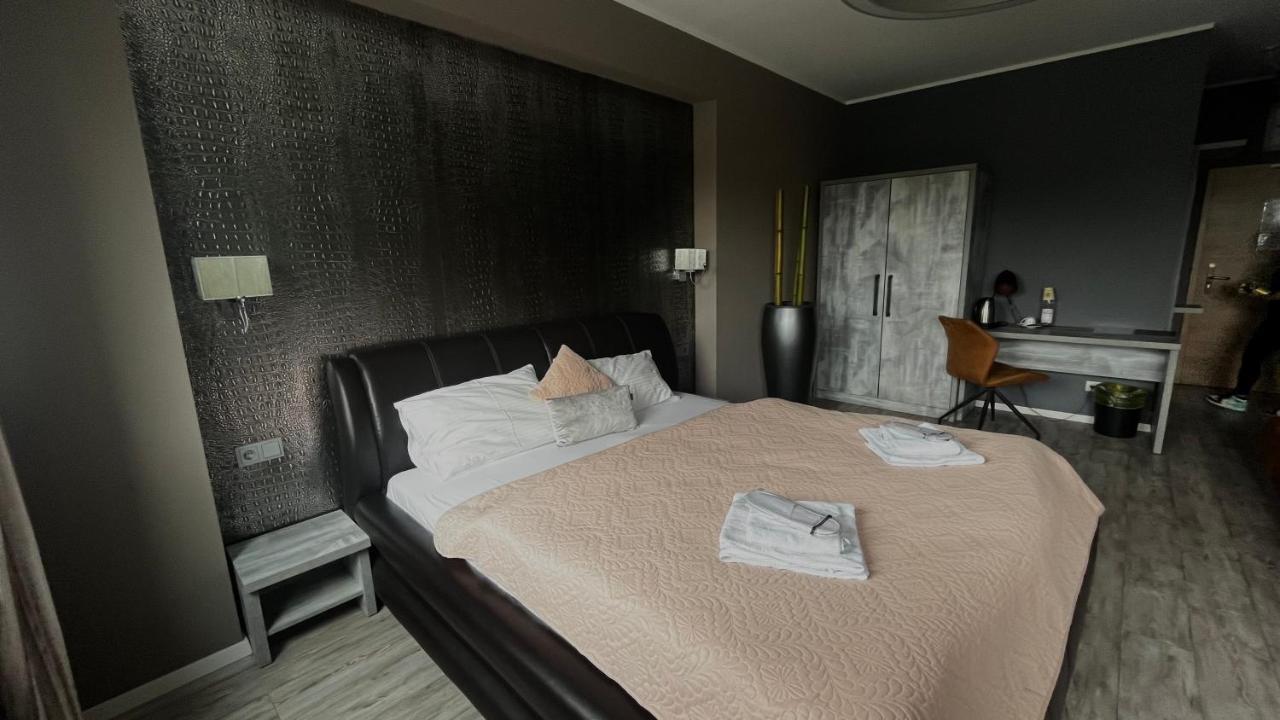 Vitalounge Sports & Spa Hotel เกลเซนเคียร์เคน ภายนอก รูปภาพ