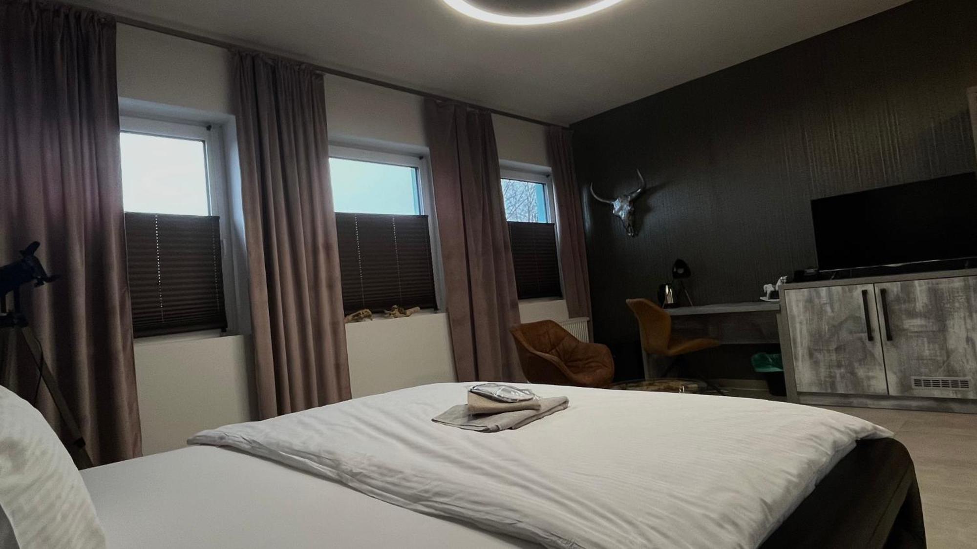 Vitalounge Sports & Spa Hotel เกลเซนเคียร์เคน ภายนอก รูปภาพ